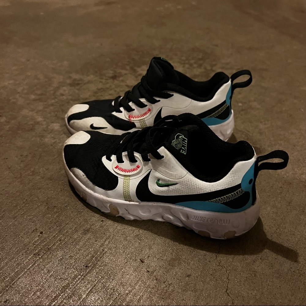 Nike Renew Lucent 2 sz 11c